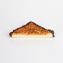 Laden Sie das Bild in den Galerie-Viewer, Nussecken mit Zartbitterschokolade