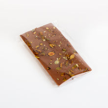 Laden Sie das Bild in den Galerie-Viewer, Schokolade mit gesalzenen Kürbiskernen